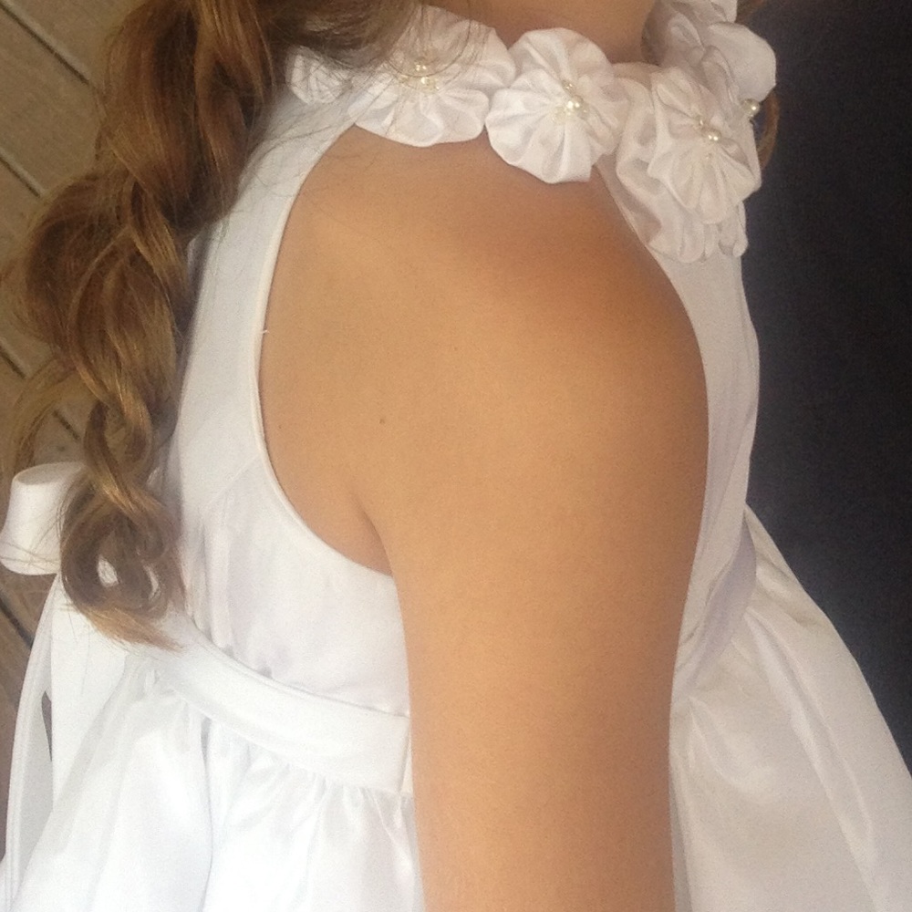 David’s Bridal Flower Girl/ First communion white dress size 7 - Picture 9 of 11